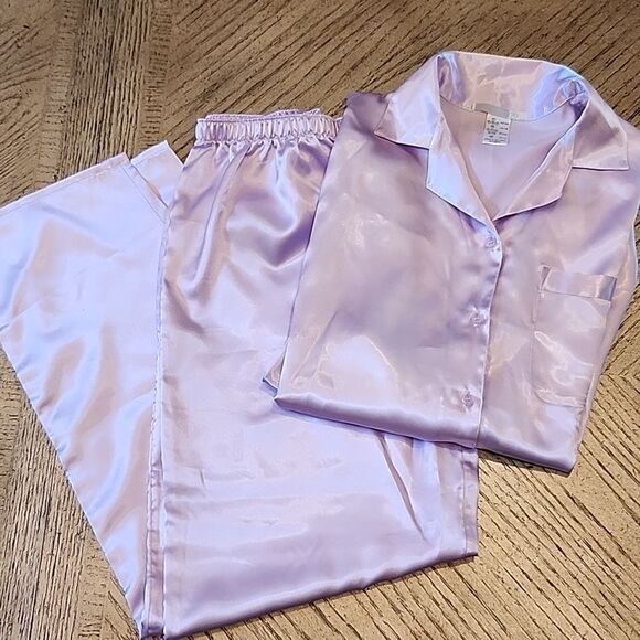 Lilac satin pj set size M/L - Picture 1 of 14